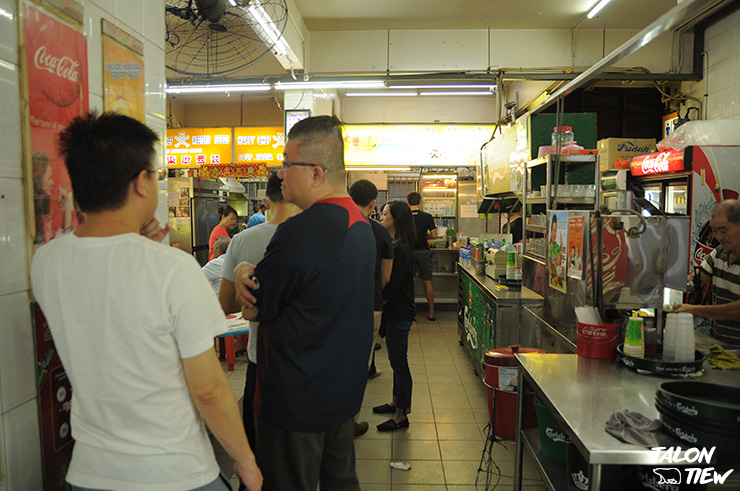 ร้านบะหมี่หมูต้มยำโบราณ Hill Street Tai Hwa Pork Noodle