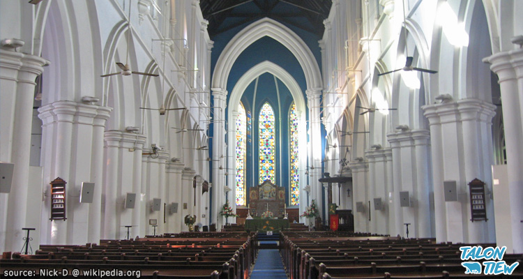 บรรยากาศภายในโบสถ์ เซนต์แอนดรู St Andrew's Cathedral