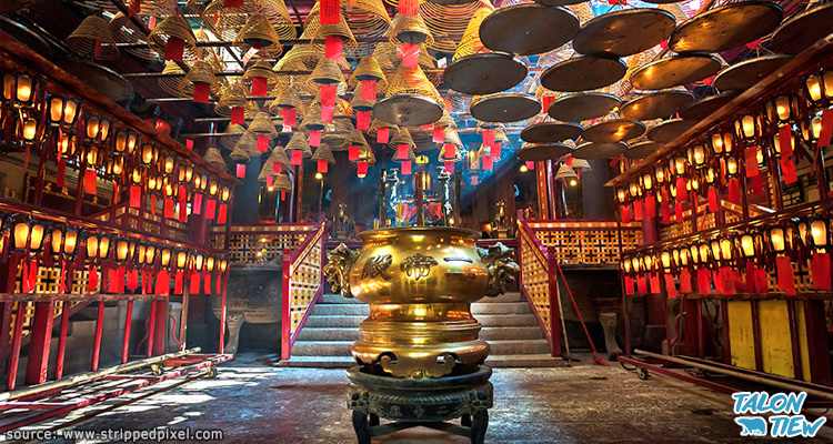 วัดหม่านโหมว Man Mo Temple ย่าน Sheung Wan