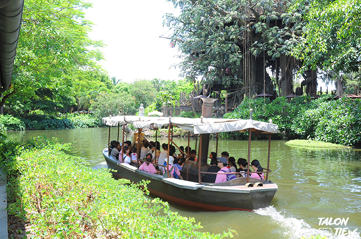 โซนล่องเรือทาร์ซาน