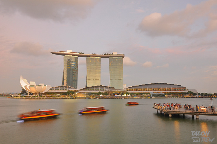 มุมภาพถ่ายจากบนสะพานจูบิลลี่ Jubilee Bridge