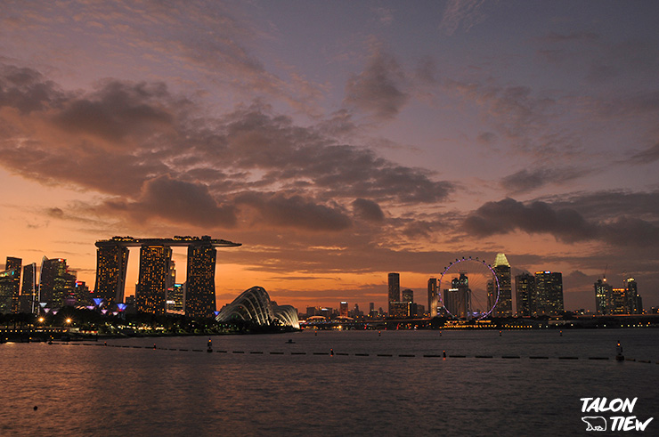 มุมภาพภ่ายจากบนสะพานมาริน่า Marina Bridge ข้าง Marina Barrage