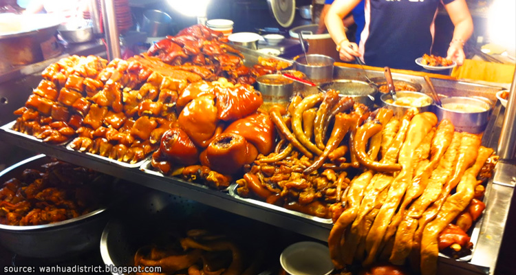 ข้าวขาหมูที่ตลาดกลางคืนหัวซีหรือตรอกงู Huaxi Night Market