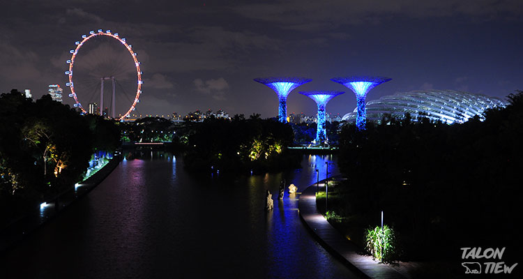 มุมถ่ายรูป Singapore Flyer จากสวน Garden by the Bay