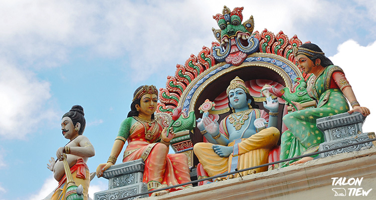 รูปปั้นที่กำแพงวัดแขก ศรีมาริอัมมันต์ Sri Mariamman Temple