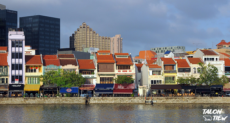 ร้านอาหารย่าน Boat Quay ริมแม่น้ำสิงคโปร์