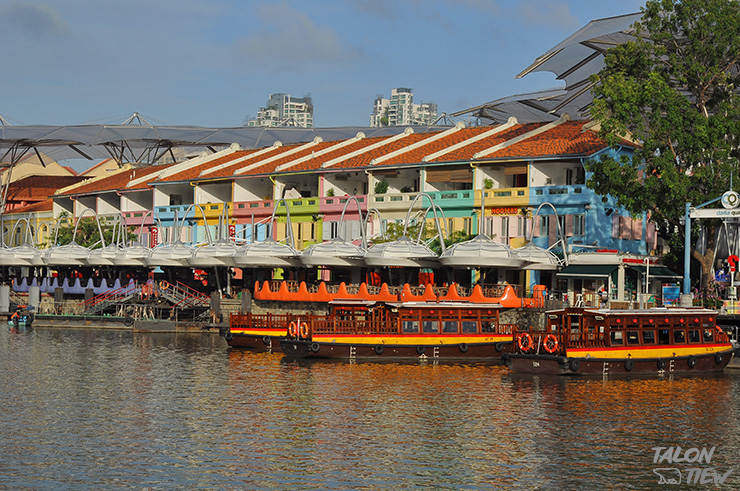 บรรยากาศตอนกลางวันของย่านคล้ากคีย์(Clarke Quay)