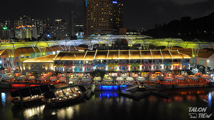 บรรยากาศยามค่ำคืนที่ย่านคล้ากคีย์(ClarkeQuay)