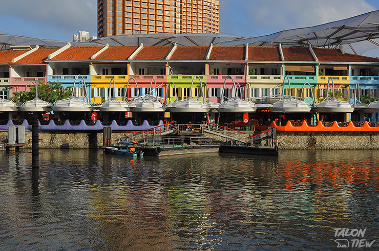 บรรยากาศตอนกลางวันของย่านคล้ากคีย์(Clarke Quay)