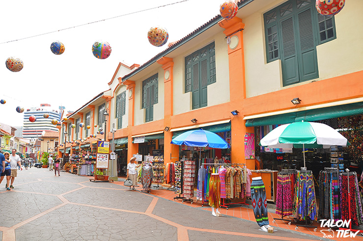 ถนนด้านข้าง Little India Arcade