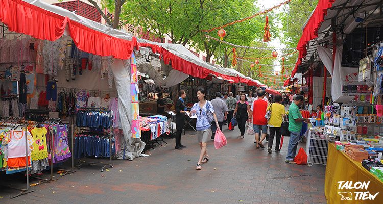 ถนนคนเดิน Albert Steert ย่านบูกิส