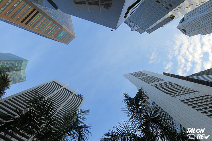 ตึกสุงระฟ้าย่านธุรกิจของประเทศสิงคโปร์
