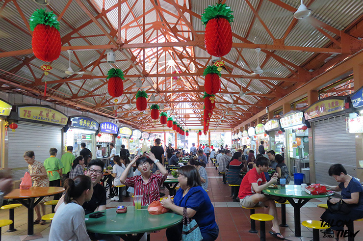 บรรยากาศภายในศูนย์อาหารแม็กซ์เวล Maxwell Food Centre