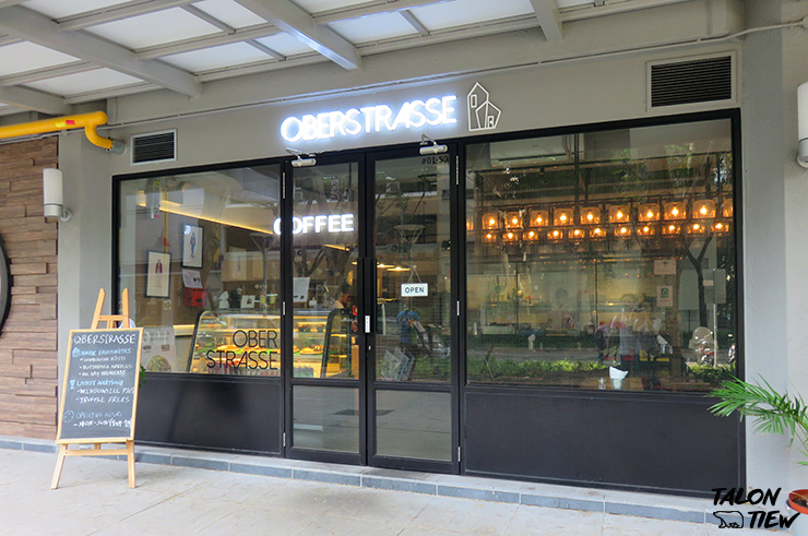 หน้าร้านกาแฟ OBERSTRASSE