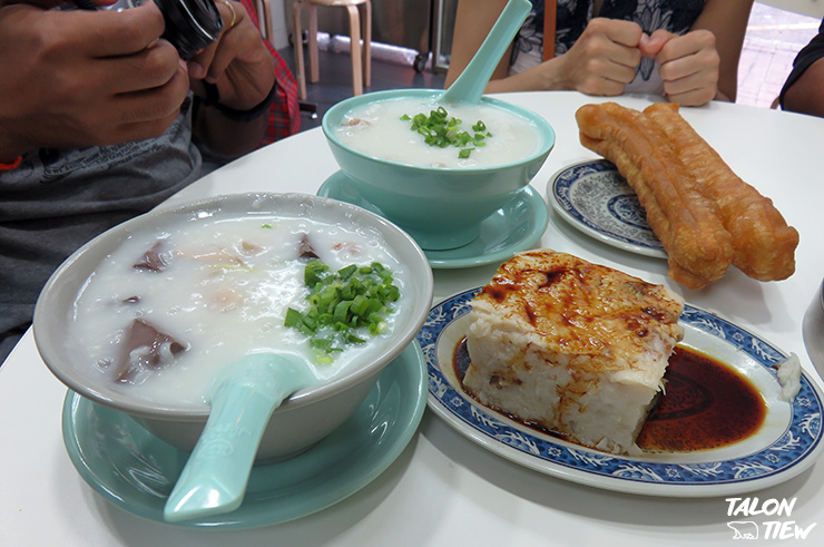 อาหารเช้าของเราในวันสุดท้ายของฮ่องกง