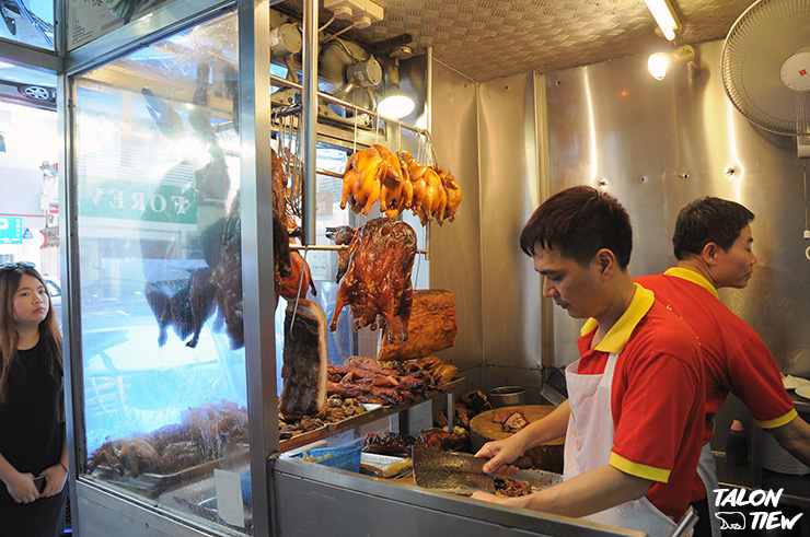 ตู้สำหรับหั่นเป็ดห่านหมูแดงหมูกรอบของร้านชางคองเก(Chan Kuong Kei Casa De Pasto)