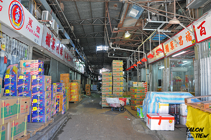 บรรยากาศภายในตลาดค้าส่งผักและผลไม้ย่านเยามาเต Yau Ma Tei Wholesale Fruit Market