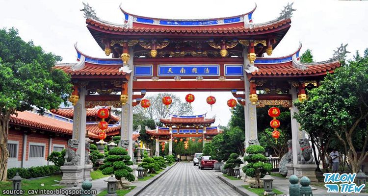 วัด ซวงหลิน Lian Shan Shuang Lin Monastery