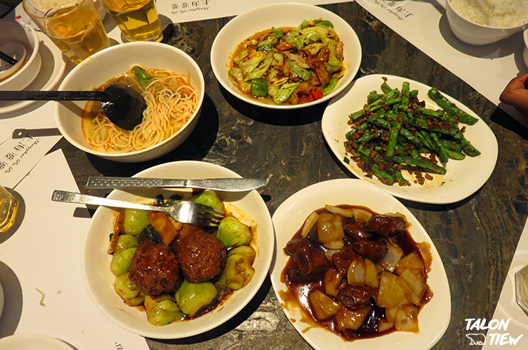 อาหารเมนูต่างๆของร้าน Shanghai Po Po Restaurant