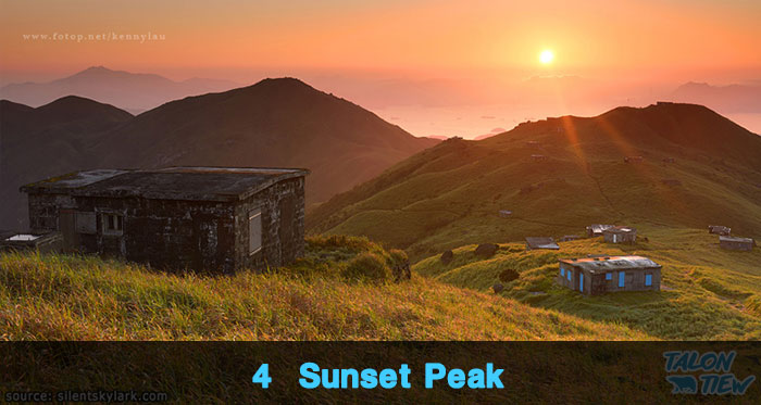 วิวพระอาทิตย์ตกที่ยอดเขา Sunset Peak เกาะลันเตา Lantau
