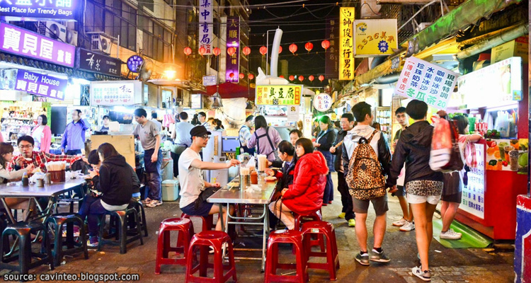 บรรยากาศภายในตลาดกลางคืนเหราเหอ Raohe Night Market