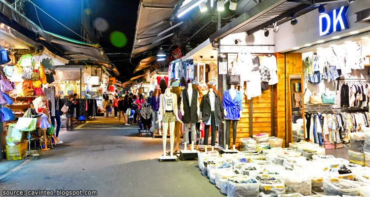 ตลาดค้าส่งเสื้อผ้า วู่เฟงปู่ Wufenpu Wholesale Street Market