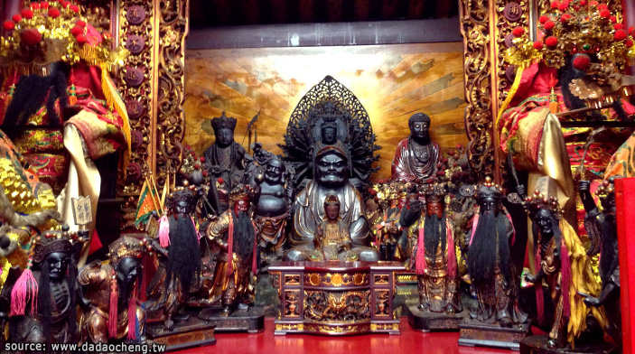 เทพเจ้าบางส่วนที่ประดิษฐานอยู่ภายในวัดเสียไห่เฉิงหวง Xia Hai City God Temple