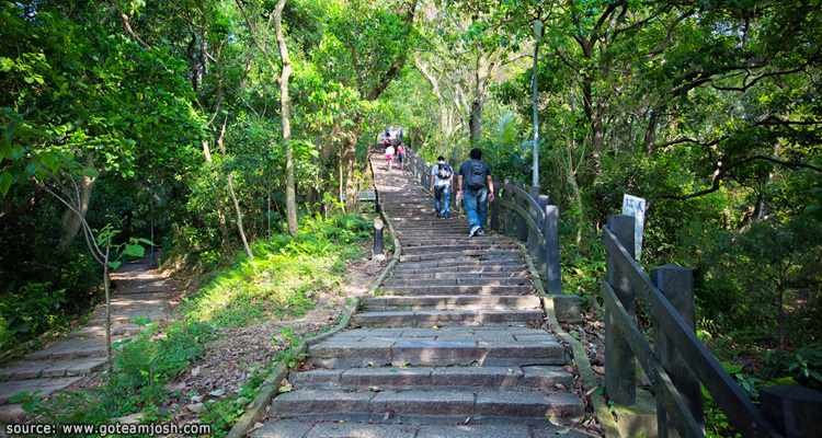 บรรยากาศเส้นทางปีนเขาเซี่ยงซานหรือเขาช้าง Xiangshan Elephant Moutain