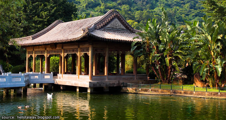 บรรยากาศที่สวนจื้อซั่น(Zhi Shan Garden)